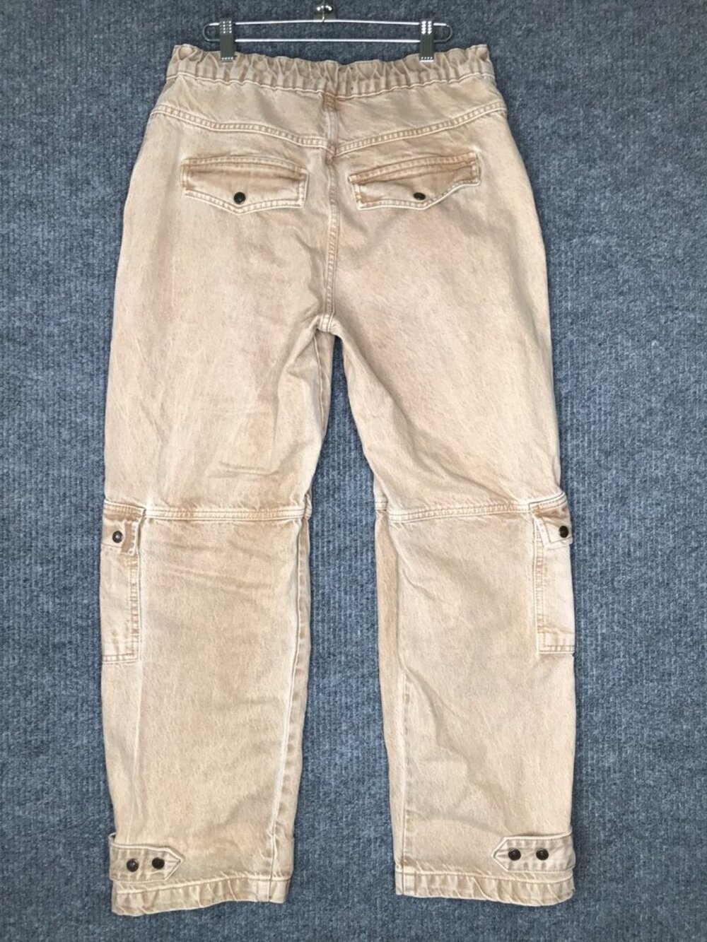 Free People We The Free Marx Slouchy Cargo Washed brown tan BOHO Jeans Size 29 - Picture 5 of 8